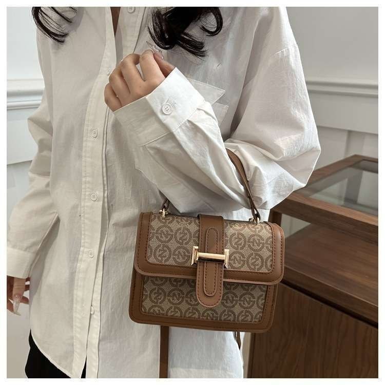 Chic Brown & Beige Patterned Shoulder Bag
