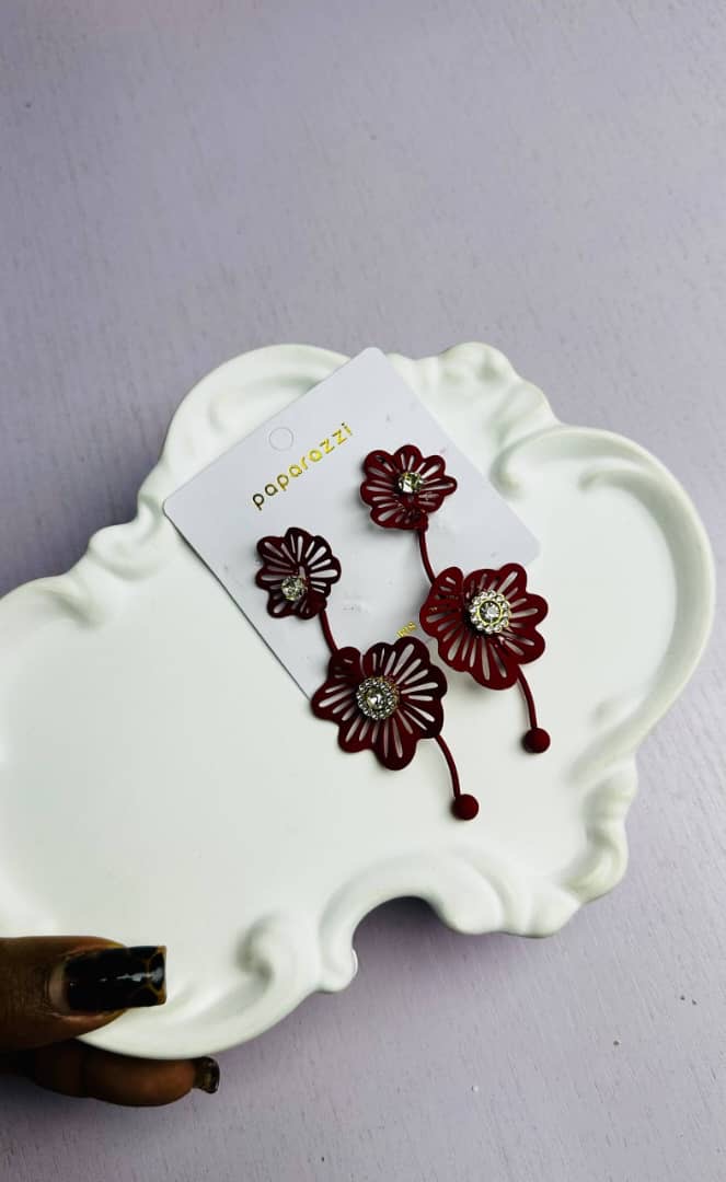 Paparazzi Floral Drop Earrings — Fashion — for sale in Lagos