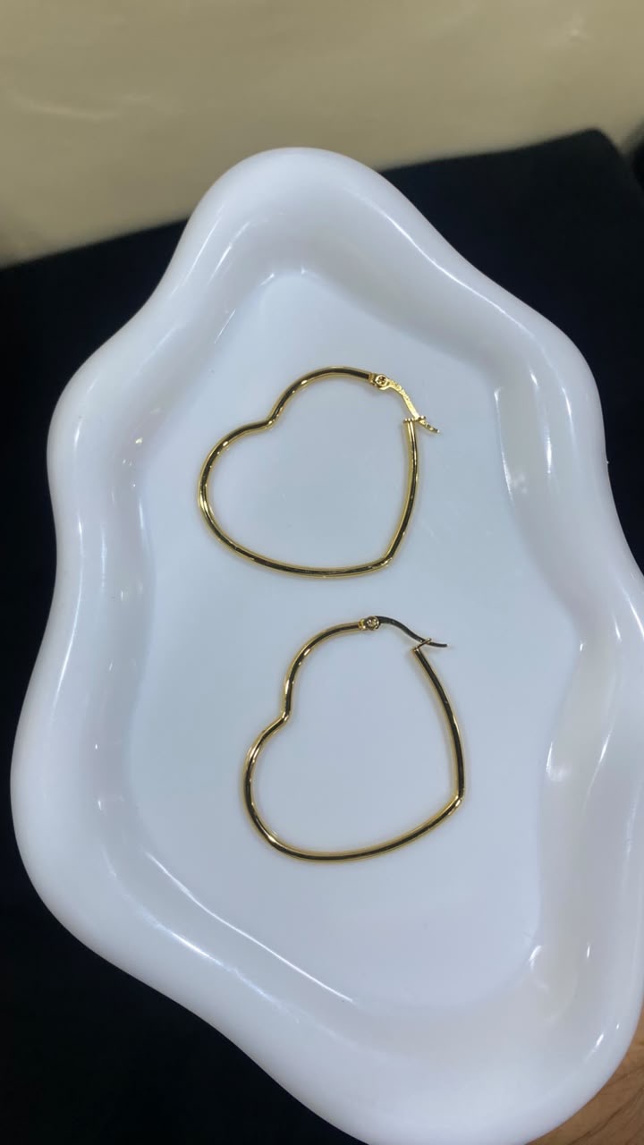 Lovely Gold Heart Hoop Earrings — Fashion — for sale in Oyo