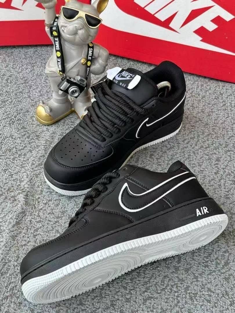 Nike Air Max Black Sneakers