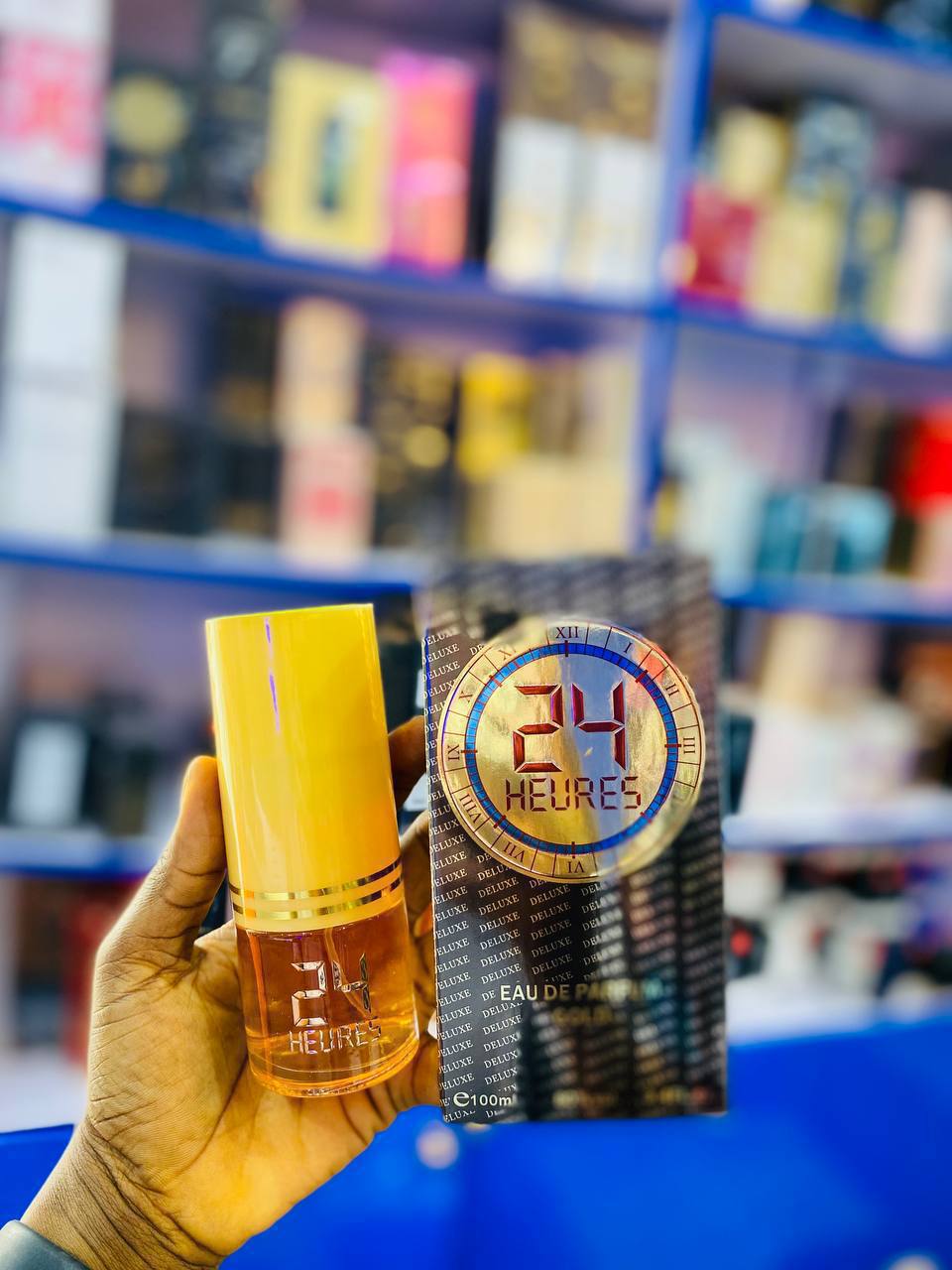 24 HEURES DELUXE Eau De Parfum 100ml Gold — Beauty & Personal Care — for sale in Oyo
