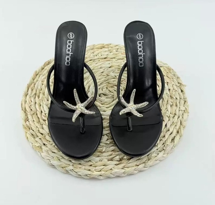 Classy chic heels — Fashion — for sale in Lagos