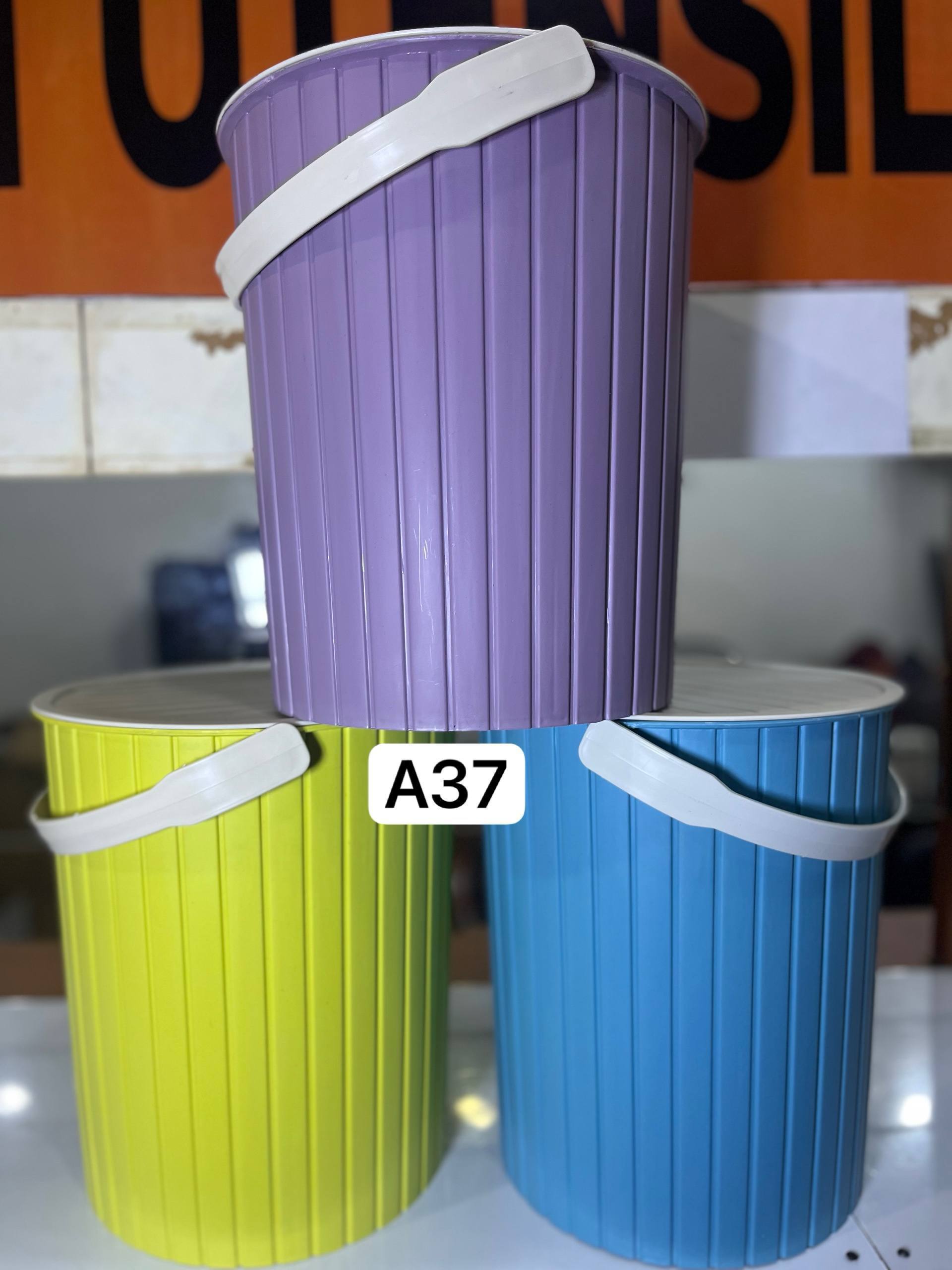 Colourful Plastic Storage Buckets (price for each)