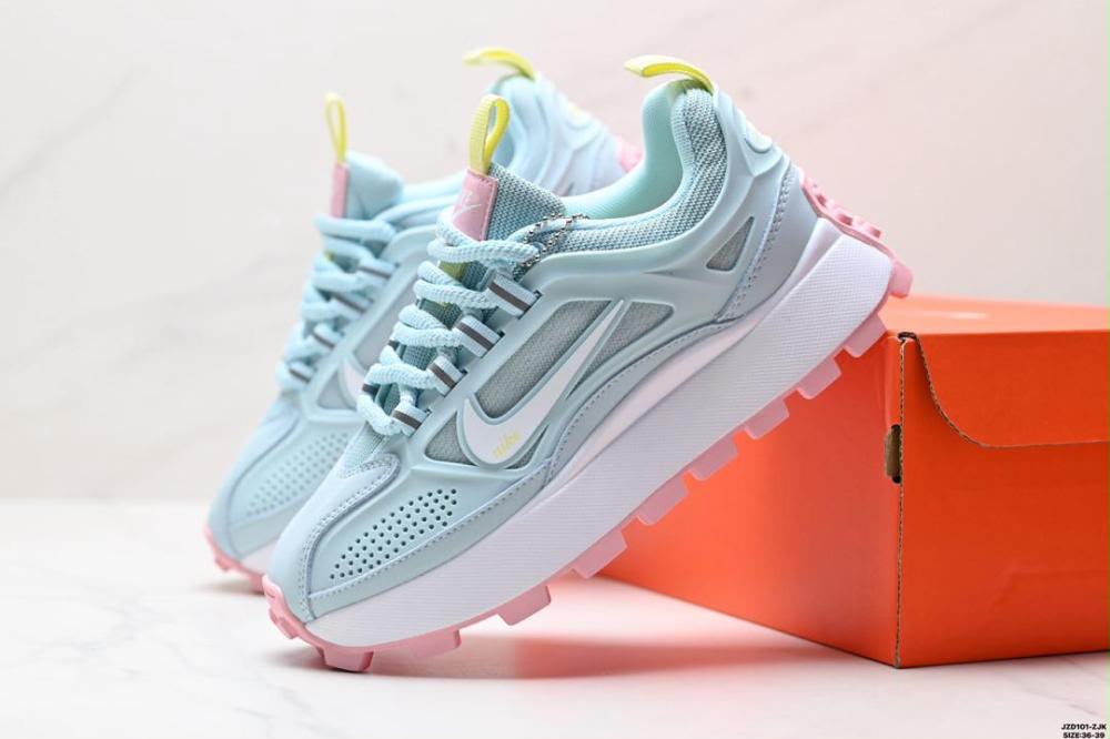 Nike Women's Casual Fashion Sneakers