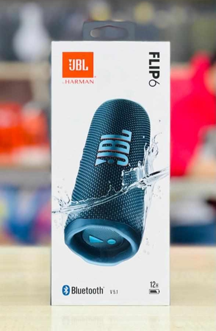 JBL Flip 6 Portable Bluetooth Speaker